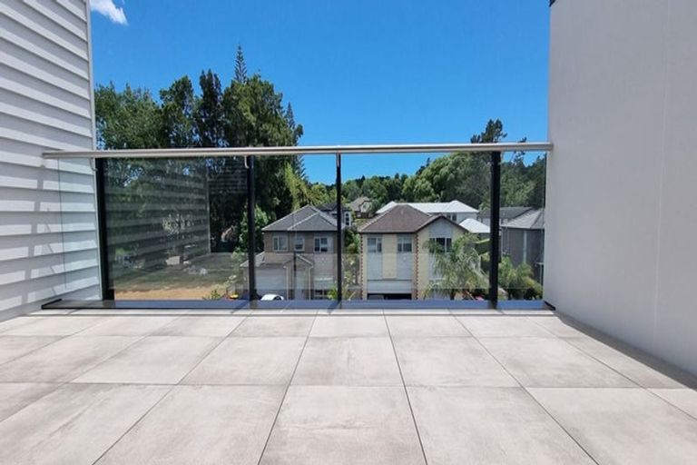 Photo of property in 23/11 Carlos Drive, Flat Bush, Auckland, 2016