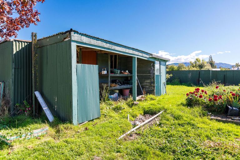 Photo of property in 1 Maude Street, Waimate, 7924