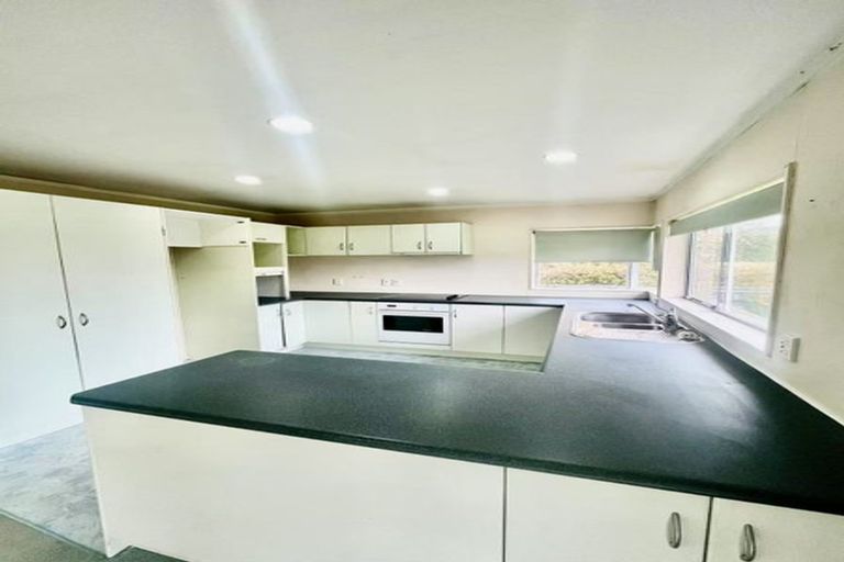 Photo of property in 546 Don Buck Road, Westgate, Auckland, 0614