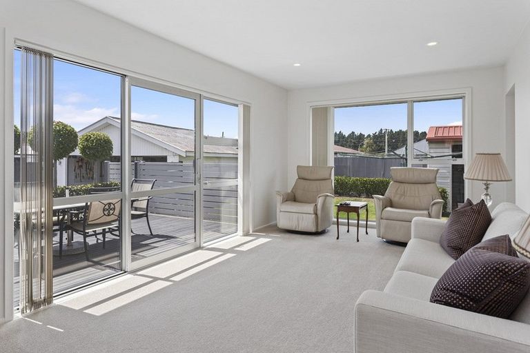 Photo of property in 6 Price Place, Linwood, Christchurch, 8062