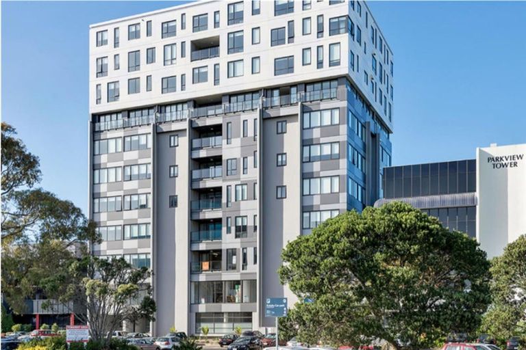 Photo of property in Twin Towers, 402/17 Putney Way, Manukau, Auckland, 2104