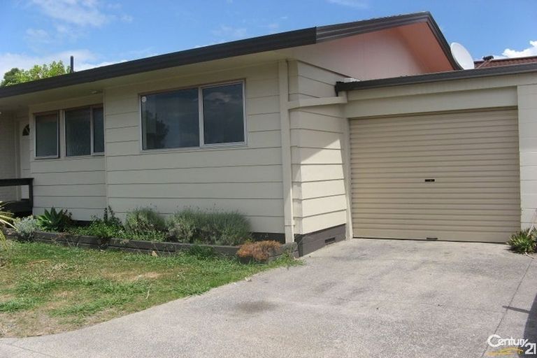 Photo of property in 1/28 Bramley Drive, Farm Cove, Auckland, 2012