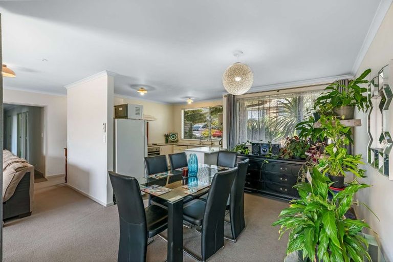Photo of property in 169l Colwill Road, Massey, Auckland, 0614
