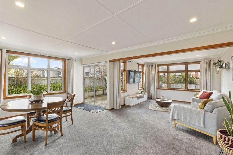 Photo of property in 106b Seaview Road, Westown, New Plymouth, 4310