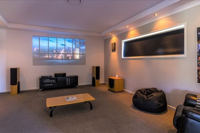 Photo of property in 13 Peregrine Place, Kinloch, Taupo, 3377