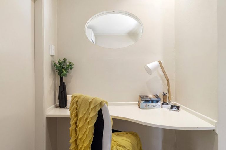 Photo of property in 1/26 Queens Parade, Devonport, Auckland, 0624