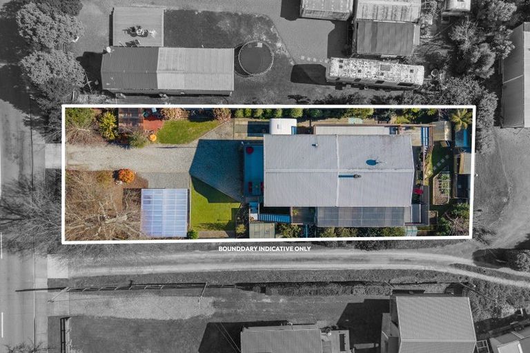 Photo of property in 14 Beach Road, Waikawa, Picton, 7220