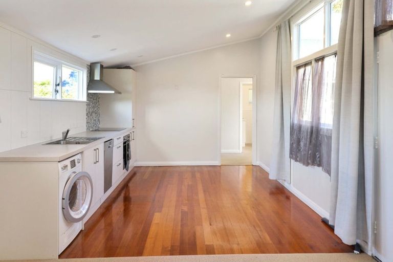 Photo of property in 11 Everest Street, Khandallah, Wellington, 6035
