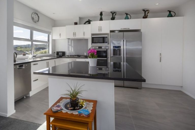 Photo of property in 17 John Burke Drive, Aotea, Porirua, 5024