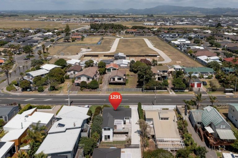Photo of property in 1291 Papamoa Beach Road, Papamoa Beach, Papamoa, 3118