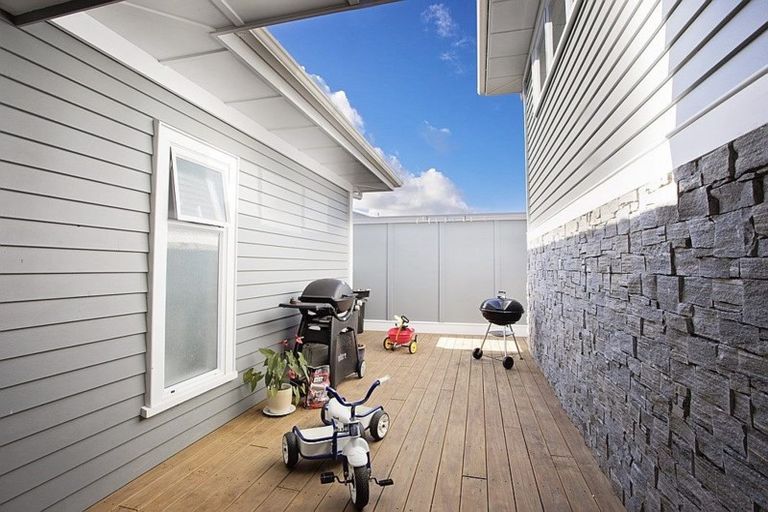 Photo of property in 5 Christine Drive, Coopers Beach, 0420