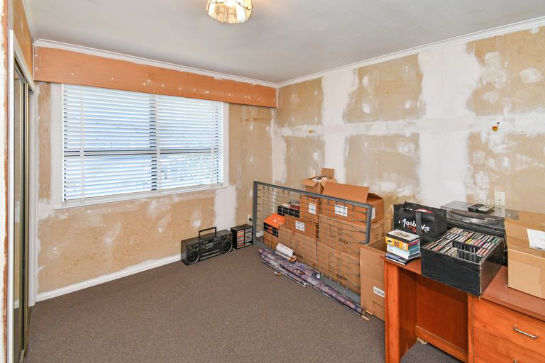 Photo of property in 16 Eastburn Street, Papakura, 2110