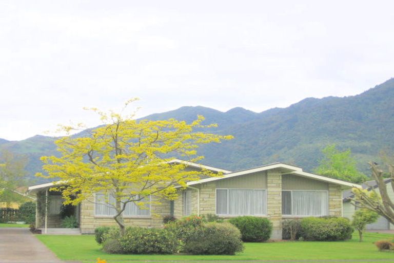 Photo of property in 128 Stanley Avenue, Te Aroha, 3320