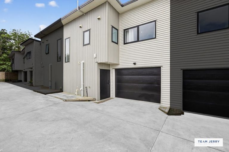 Photo of property in 15b William Avenue, Manurewa, Auckland, 2102