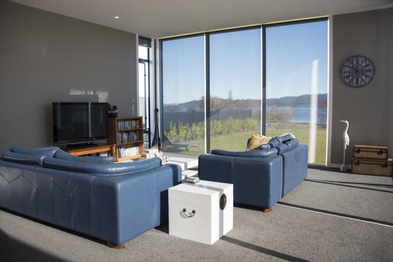 Photo of property in 26 Kuiwai Drive, Rainbow Point, Taupo, 3330