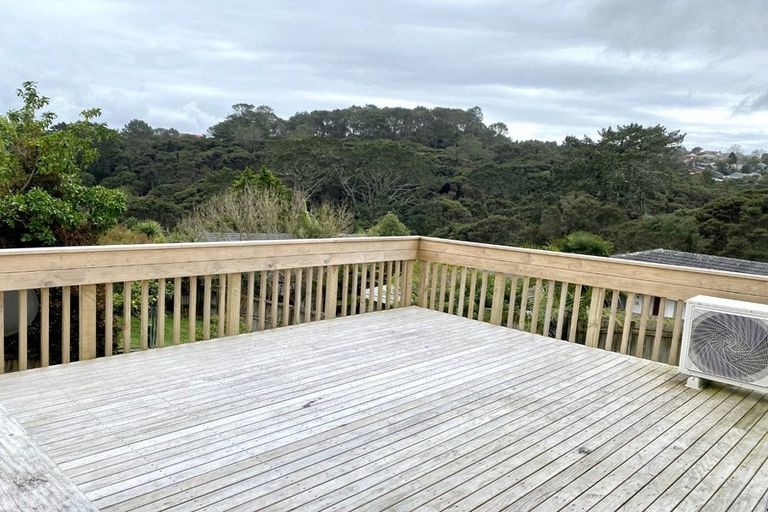 Photo of property in 88 Spinella Drive, Bayview, Auckland, 0629