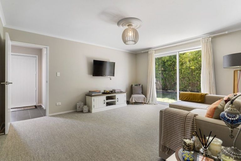 Photo of property in 5 Jessie Rise, Riverhead, 0820