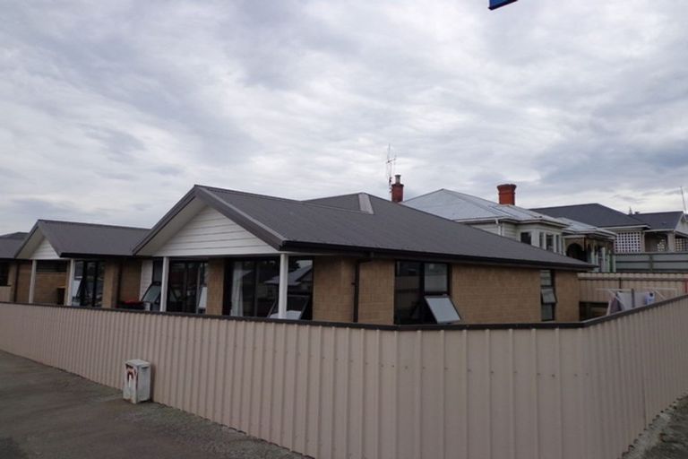 Photo of property in 1-2/10 Brunswick Street, Seaview, Timaru, 7910