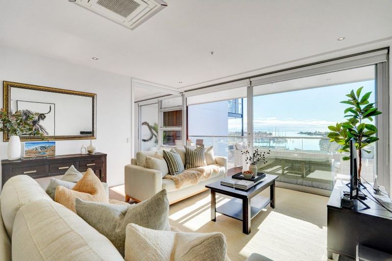 Photo of property in 404b/14 West Quay, Ahuriri, Napier, 4110