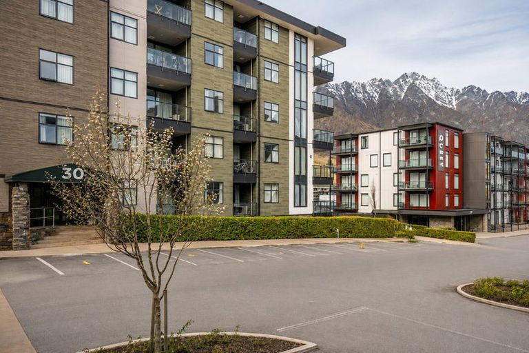 Photo of property in Wyndham Gardens Apartments, 30 Red Oaks Drive, Frankton, Queenstown, 9300
