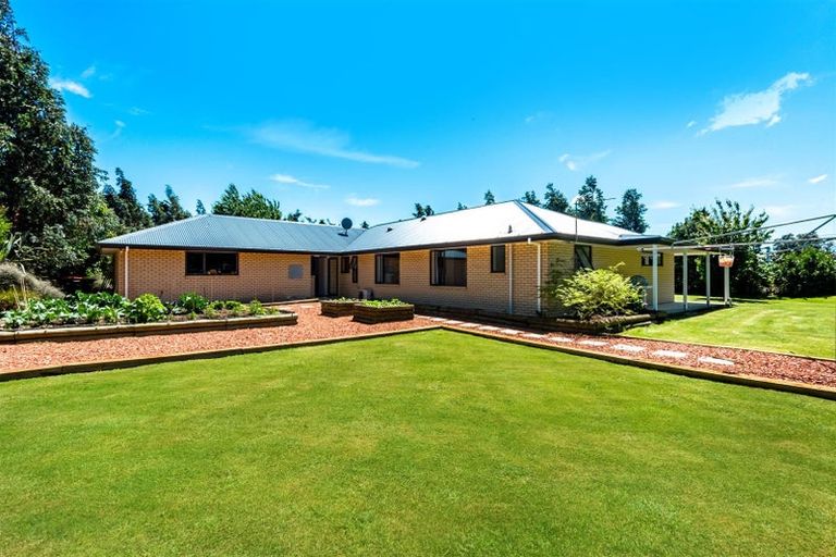 Photo of property in 77 Tramway Road, Kirwee, Darfield, 7571