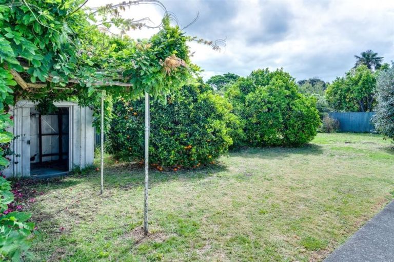 Photo of property in 25 Bright Crescent, Maraenui, Napier, 4110