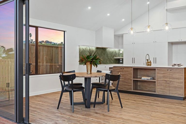 Photo of property in 5 Pekapeka Lane, Poike, Tauranga, 3112