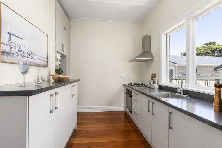 Photo of property in 99 Darlington Road, Miramar, Wellington, 6022