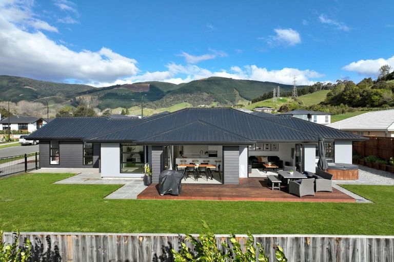 Photo of property in 16 Piwakawaka Drive, Stoke, Nelson, 7011