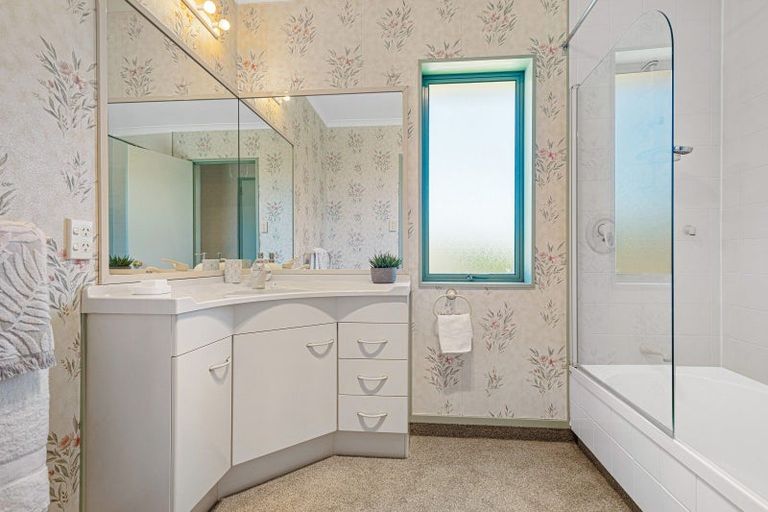 Photo of property in 23 Rowesdale Drive, Ohauiti, Tauranga, 3112