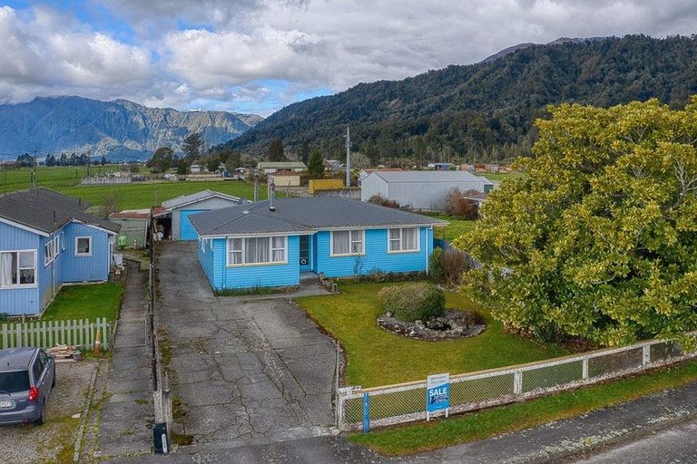 Photo of property in 8 Wanganui Flat Road, Harihari, 7884