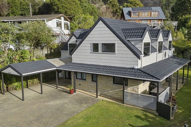 Photo of property in 2 Dunleith Grove, Silverstream, Upper Hutt, 5019