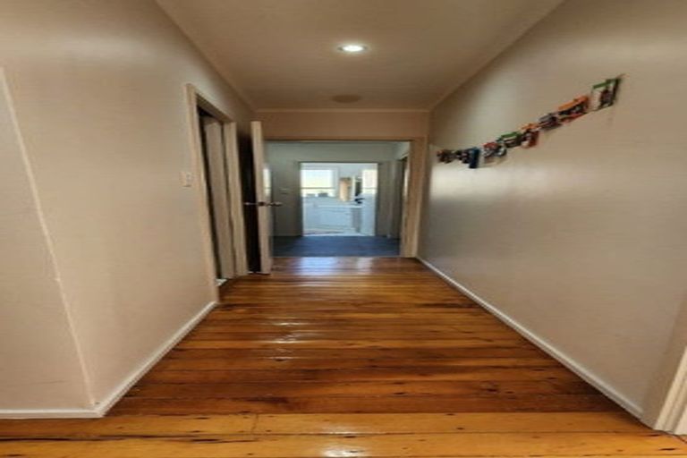 Photo of property in 29 Stott Avenue, Birkdale, Auckland, 0626