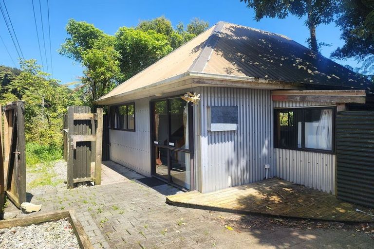 Photo of property in 17-19 Kilgour Road, Greymouth, 7805
