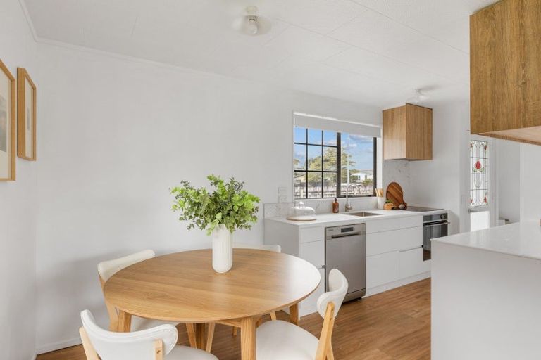 Photo of property in 8 Hamua Place, Waitara, 4320