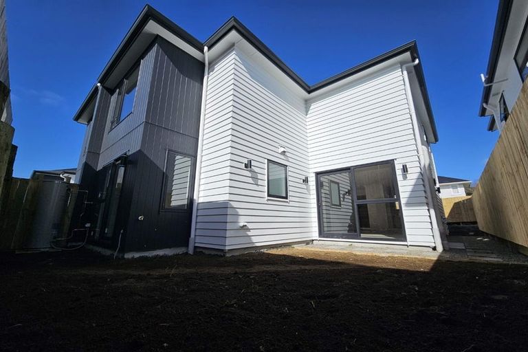 Photo of property in 65a Tiroroa Avenue, Te Atatu South, Auckland, 0610