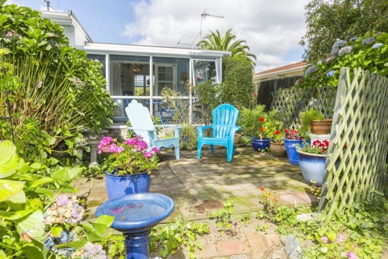 Photo of property in 88 Pasadena Crescent, Totara Park, Upper Hutt, 5018