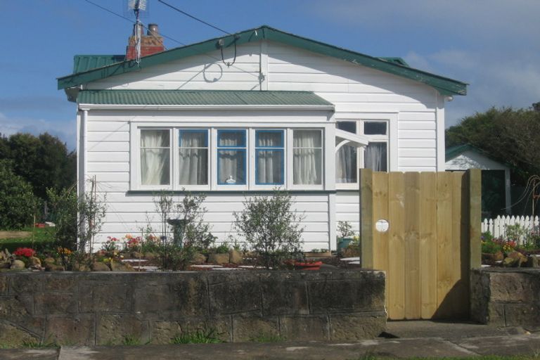 Photo of property in 16 Norton Street, Te Kopuru, 0391