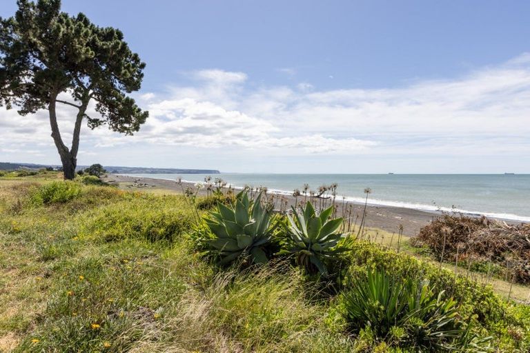 Photo of property in 73 Le Quesne Road, Bay View, Napier, 4104