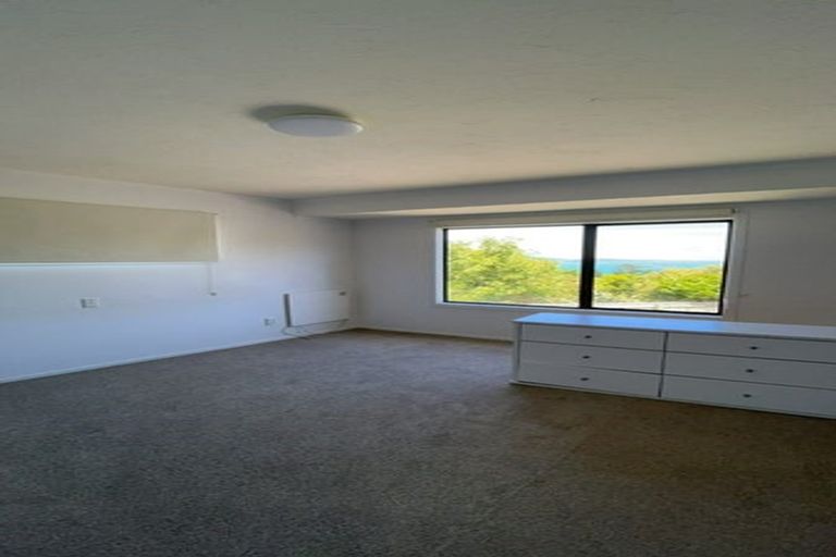 Photo of property in 16b Jasmine Grove, Maungaraki, Lower Hutt, 5010