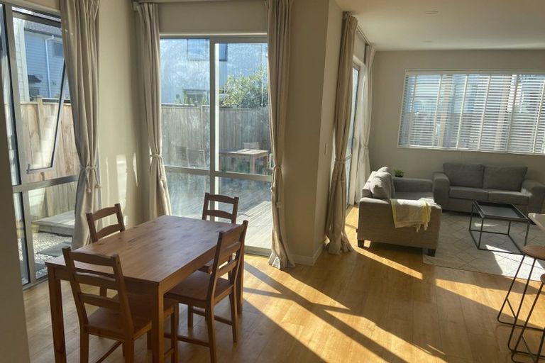 Photo of property in 5 Toanui Road, Hobsonville, Auckland, 0616