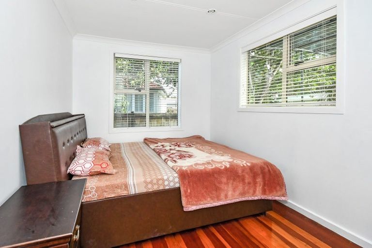 Photo of property in 8 Village Way, Ardmore, Papakura, 2582