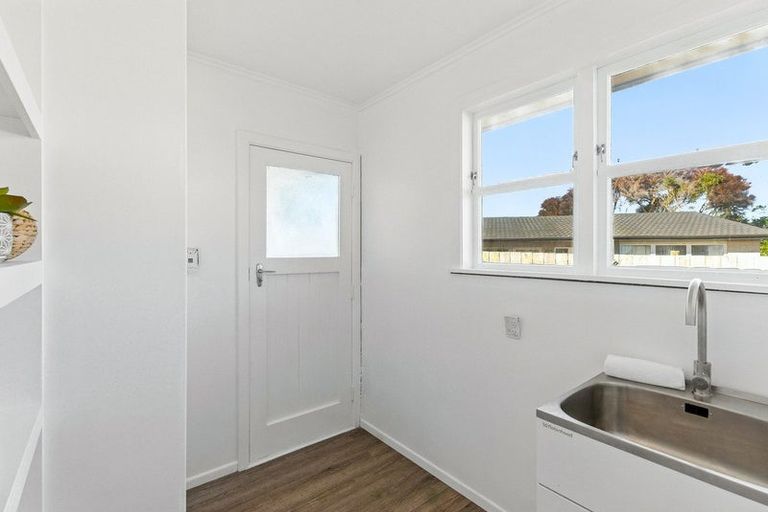 Photo of property in 49 Toru Road, Paraparaumu Beach, Paraparaumu, 5032