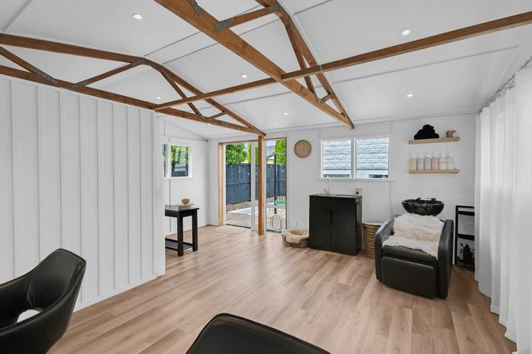 Photo of property in 10 O'halloran Drive, Halswell, Christchurch, 8025