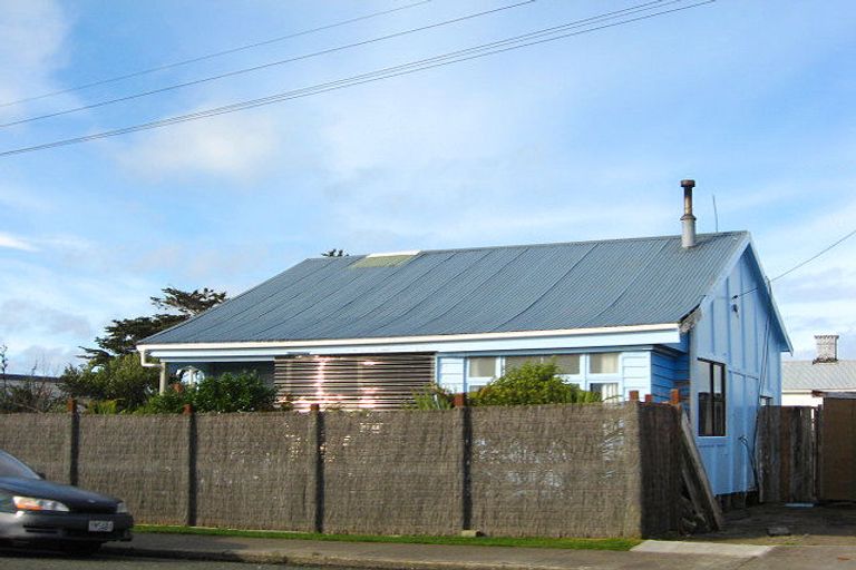 Photo of property in 20 Burrows Street, Bluff, 9814