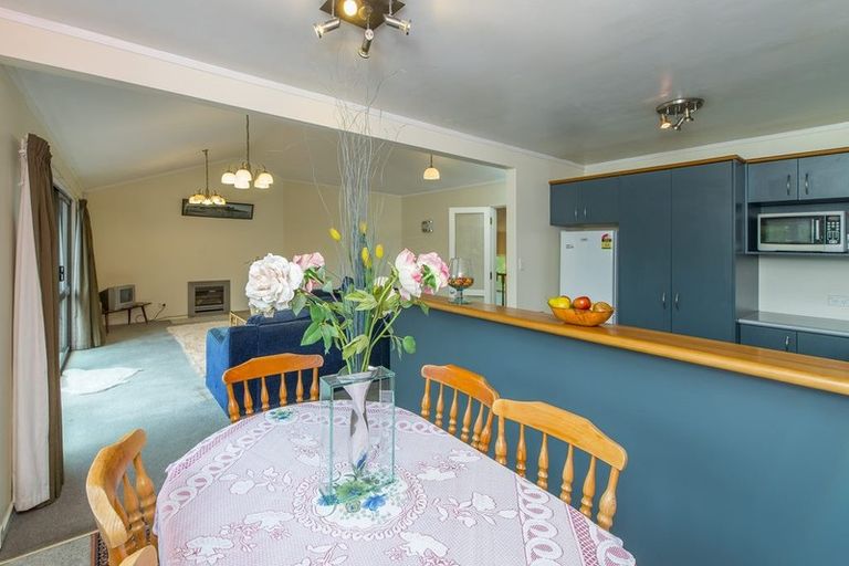 Photo of property in 142 Upland Road, Kelburn, Wellington, 6012