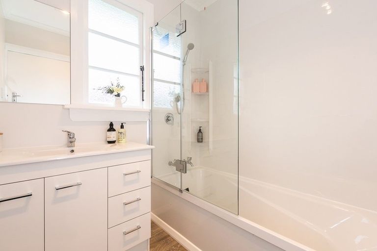 Photo of property in 7 Bradford Street, Bradford, Dunedin, 9011