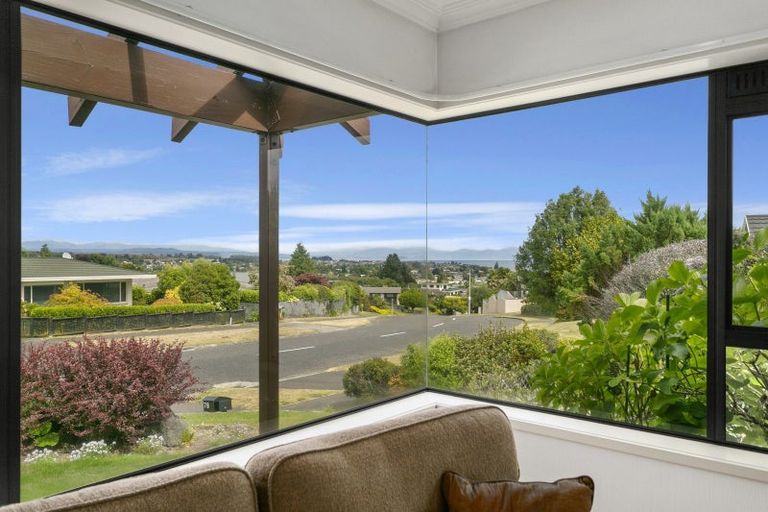 Photo of property in 80 Harvey Street, Waipahihi, Taupo, 3330