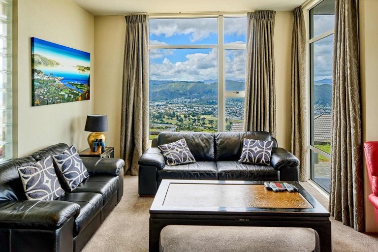 Photo of property in 11 Winifred Way, Belmont, Lower Hutt, 5010