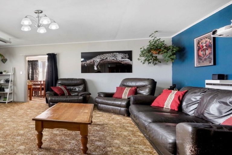 Photo of property in 65 Cloten Road, Stratford, 4332